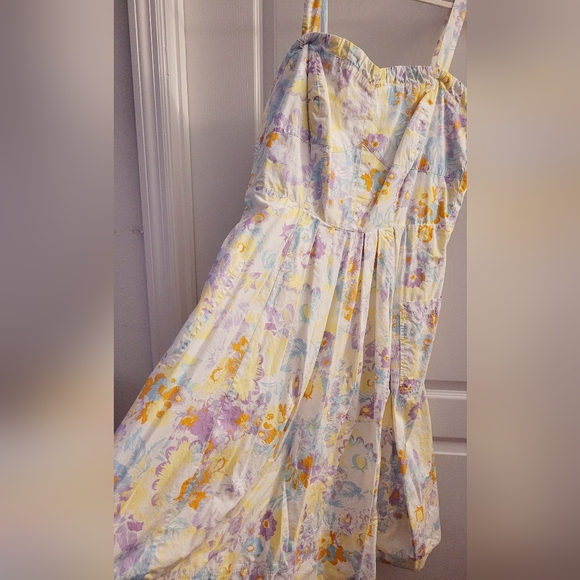 City Chic Pastel Floral Midi Dress in Light Blue and Yellow Accents - Picture 6 of 15